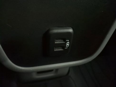 Used 2020 GMC Terrain SLT w/ Preferred Package image 17