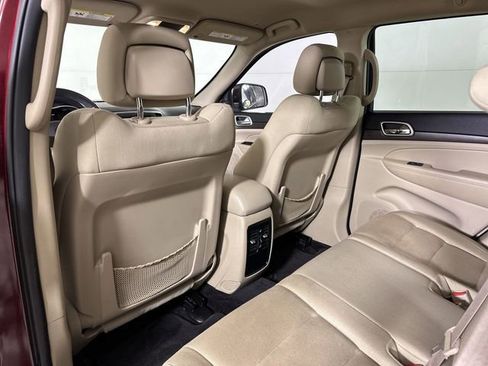 Used 2017 Jeep Grand Cherokee Laredo w/ Quick Order Package 2BE RWD image 21