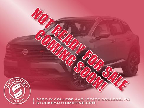 Used 2025 Nissan Kicks SR w/ Illumination Package image 1