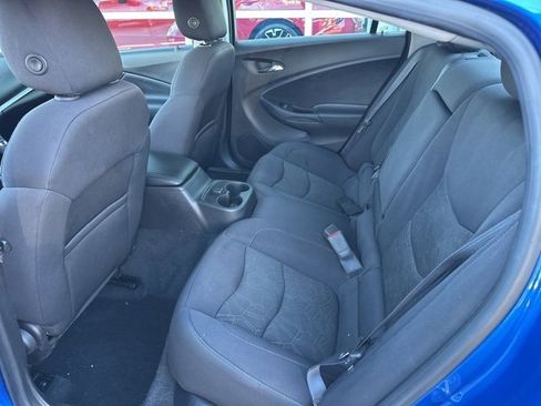 Used 2017 Chevrolet Volt LT w/ Comfort Package image 42