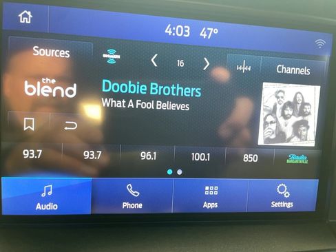 Used 2019 Ford F150 XLT w/ Equipment Group 302A Luxury image 17