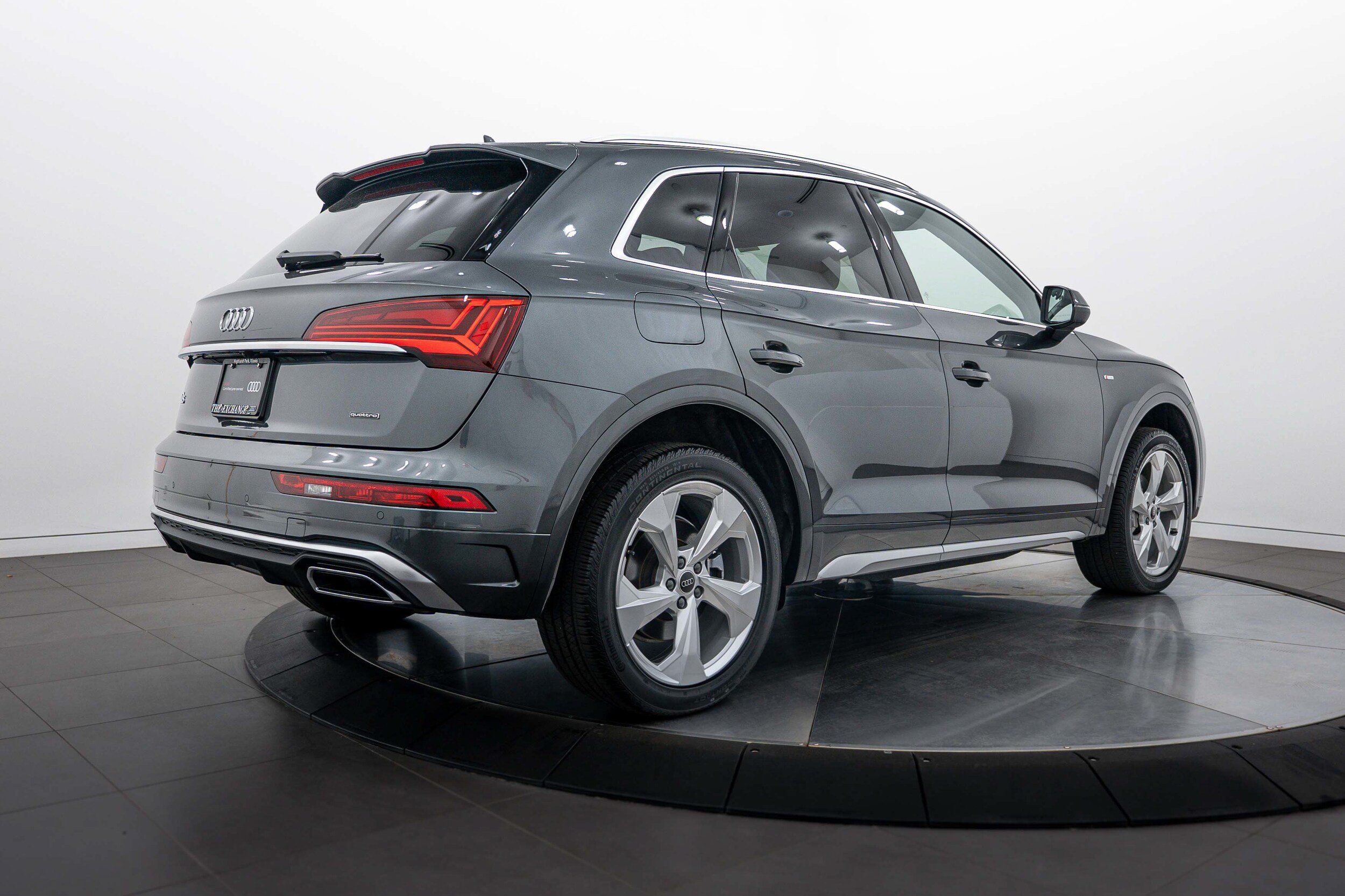 Certified 2023 Audi Q5 2.0T Premium Plus w/ Premium Plus Package AWD/4WD image 4