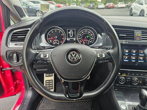 Used 2018 Volkswagen Golf Alltrack SEL AWD/4WD image 25
