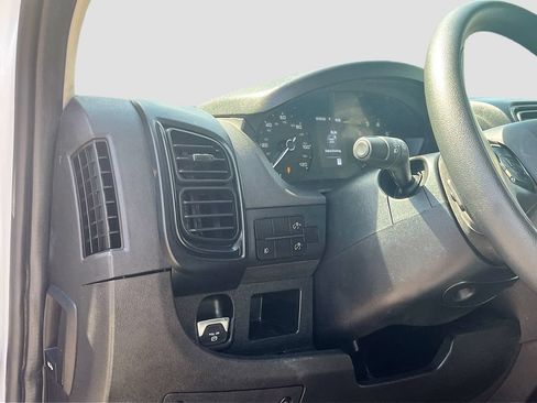 Used 2024 RAM ProMaster 2500 w/ Safety Group FWD image 10