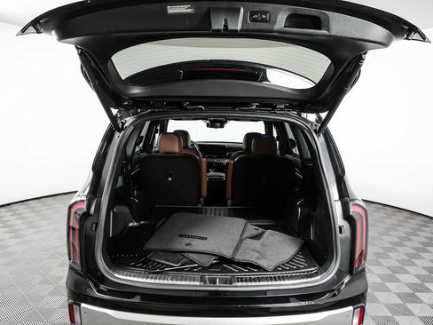 Used 2024 Kia Telluride SX Prestige AWD/4WD image 30
