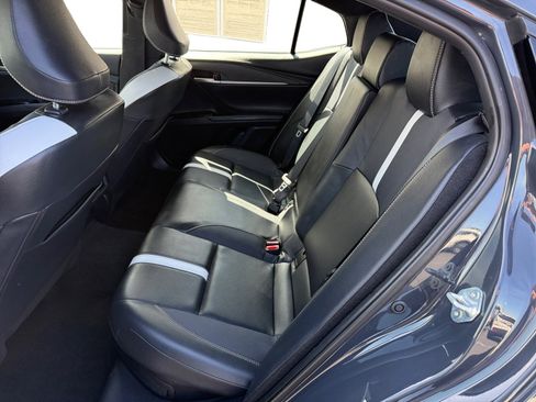 Used 2025 Toyota Camry SE image 16