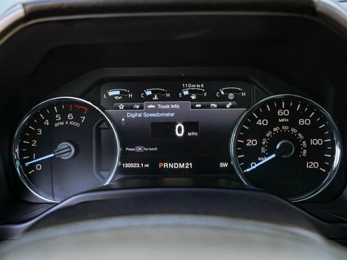 Used 2016 Ford F150 Platinum w/ Equipment Group 701A Luxury image 13