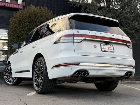 Used 2023 Lincoln Aviator Black Label w/ Class IV Trailer Tow Package image 19