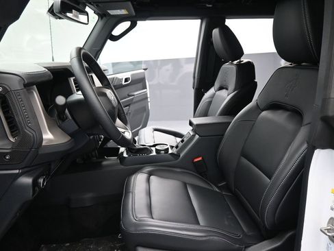 New 2026 Ford Bronco Outer Banks w/ Sasquatch Package AWD/4WD image 9