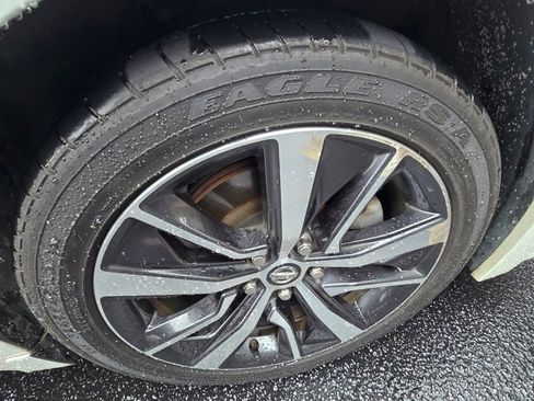 Used 2019 Nissan Maxima 3.5 S w/ Floor Mat Group FWD image 12