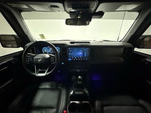 Used 2025 Ford Bronco Badlands w/ Sasquatch Package image 16