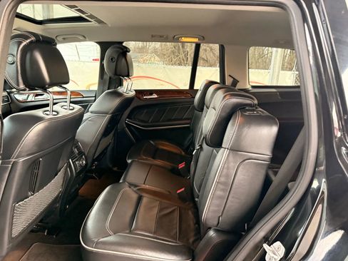 Used 2014 Mercedes-Benz GL 550 4MATIC image 18