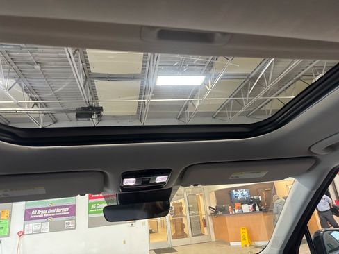 Used 2025 Hyundai Santa Fe XRT image 15