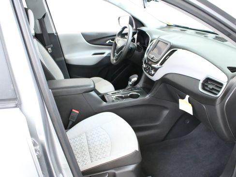 Used 2023 Chevrolet Equinox LS w/ LPO, Floor Liner Package AWD/4WD image 29