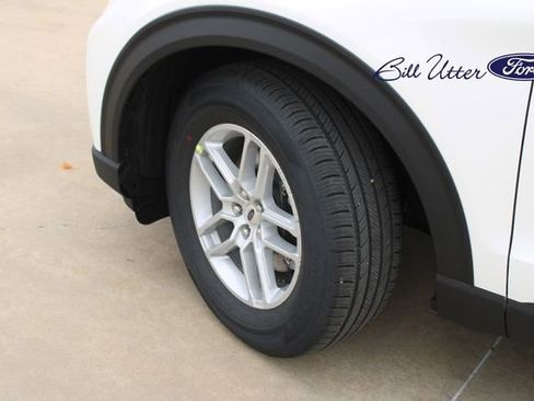 New 2026 Ford Explorer Active image 5