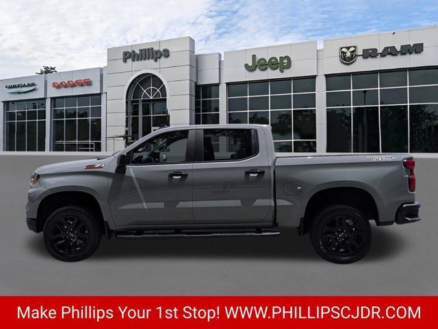 Used 2024 Chevrolet Silverado 1500 Custom Trail Boss AWD/4WD image 6