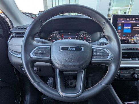 Used 2022 Jeep Compass Limited image 20