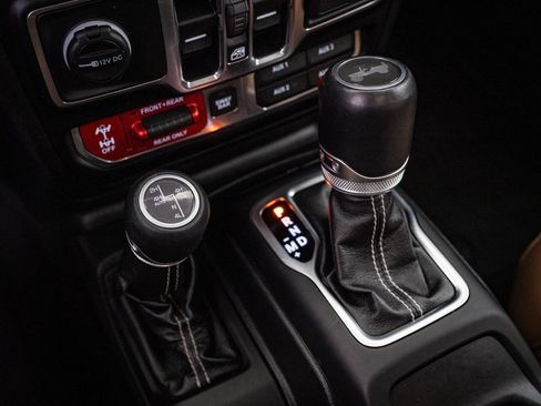 Used 2021 Jeep Wrangler Unlimited Rubicon 4xe w/ Steel Bumper Group image 30