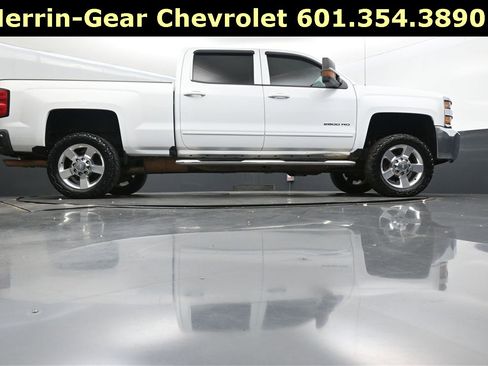 Used 2016 Chevrolet Silverado 2500 LT image 40