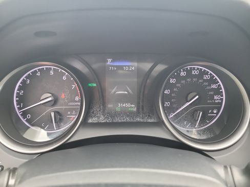 Used 2024 Toyota Camry SE w/ Cold Weather Package image 30