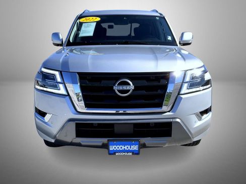 Used 2022 Nissan Armada SV image 2