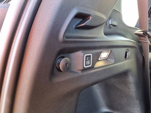 Used 2025 Jeep Grand Cherokee L Limited w/ Luxury Tech Group II image 29