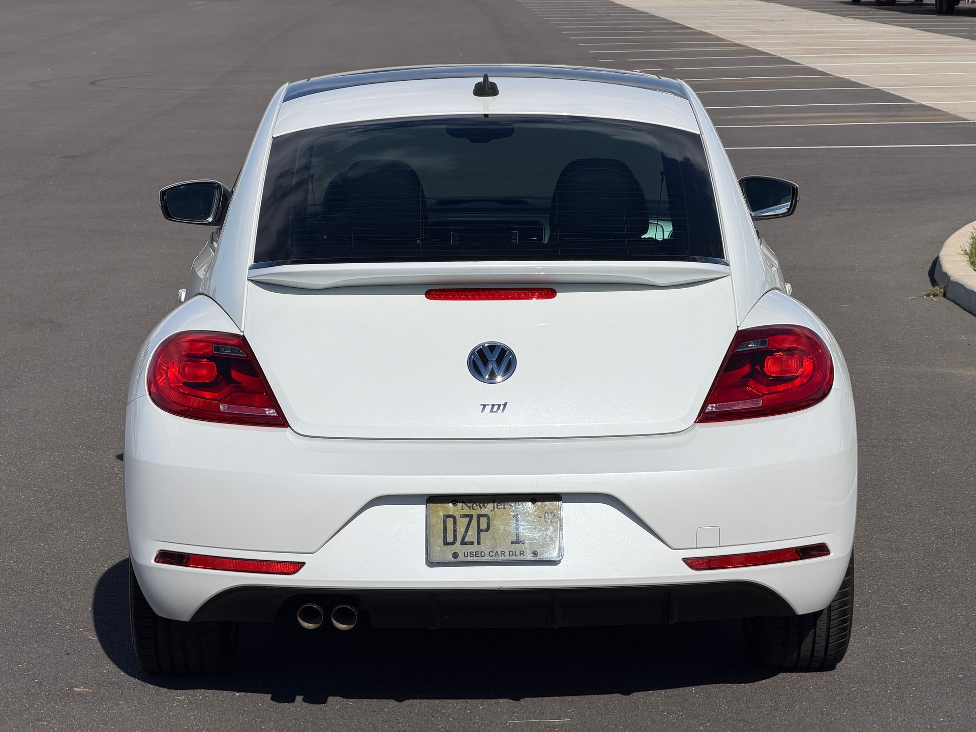 Used 2014 Volkswagen Beetle TDI FWD image 14