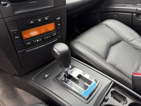 Used 2006 Cadillac SRX image 22