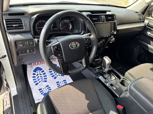Used 2024 Toyota 4Runner TRD Off-Road image 36
