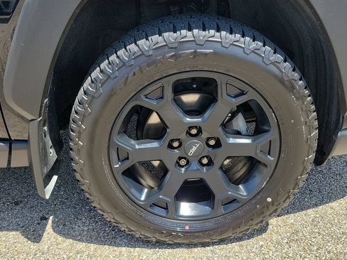 Used 2020 Toyota RAV4 TRD Off-Road AWD/4WD image 5