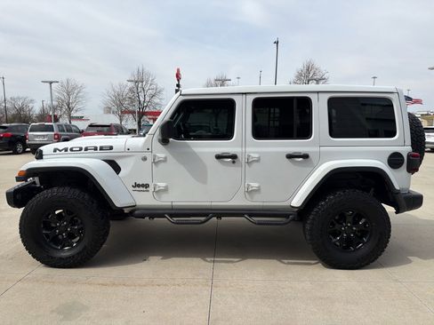 Used 2019 Jeep Wrangler Unlimited Sahara w/ Quick Order Package 24M Moab image 5