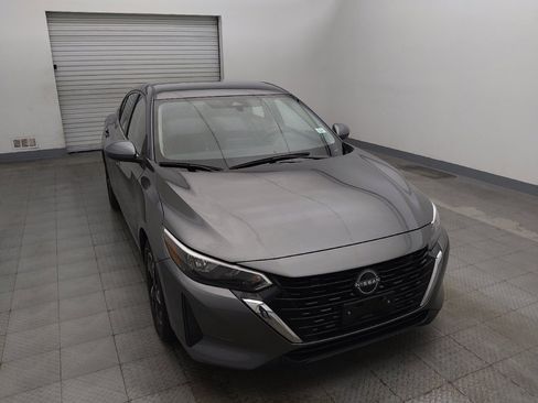 Used 2025 Nissan Sentra SV FWD image 14
