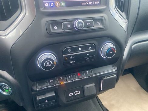 Used 2024 Chevrolet Silverado 1500 Custom image 13