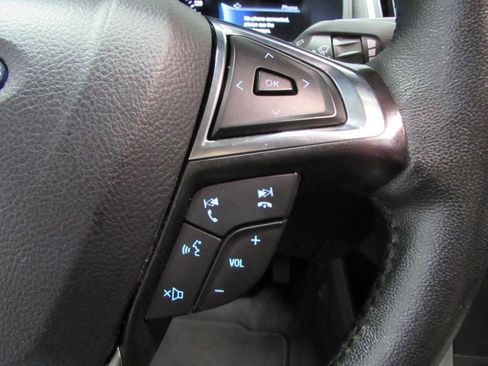Used 2024 Ford Edge SEL AWD/4WD image 25