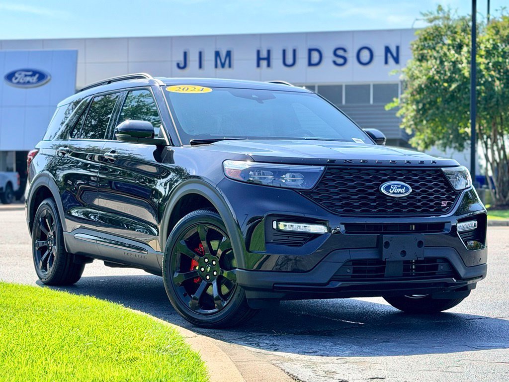 Used 2024 Ford Explorer ST w/ Equipment Group 401A AWD/4WD image 2