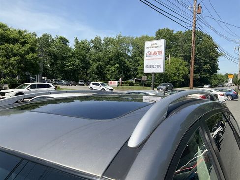 Used 2012 Nissan Rogue SL AWD/4WD image 9