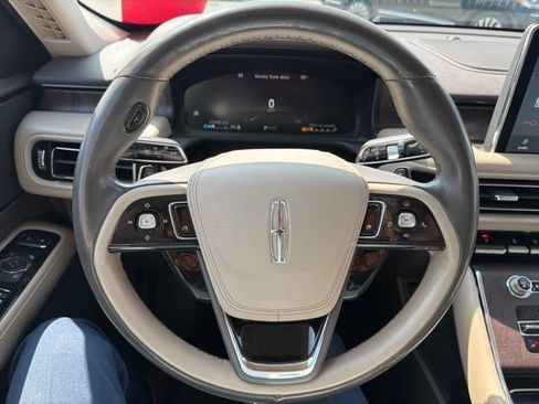 Used 2023 Lincoln Aviator Reserve RWD image 11