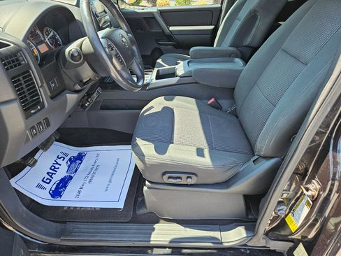 Used 2014 Nissan Titan SV w/ SV Value Truck Package AWD/4WD image 12