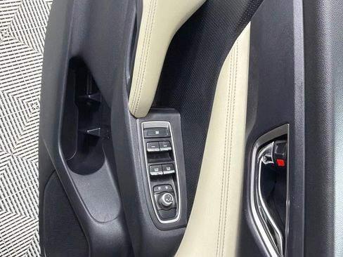 Used 2019 Subaru Ascent Limited image 11