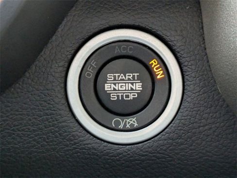 Used 2024 RAM 2500 Laramie image 33