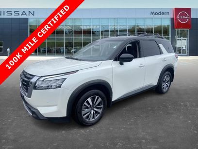 Certified 2024 Nissan Pathfinder SL