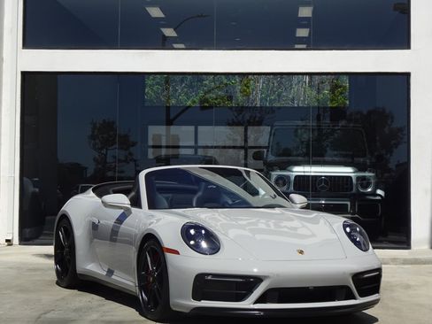 Used 2022 Porsche 911 Carrera GTS RWD image 10
