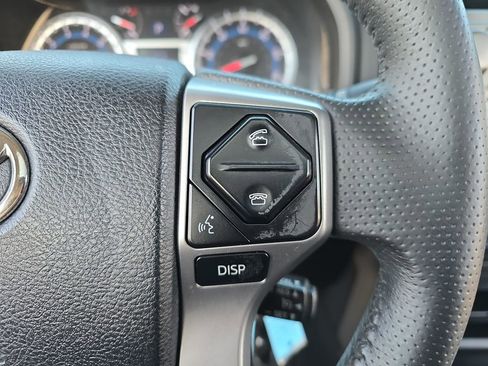 Used 2015 Toyota 4Runner SR5 Premium image 18