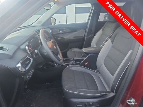 Used 2023 Chevrolet TrailBlazer LT image 9