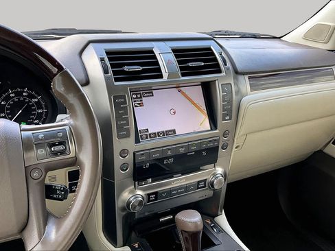 Used 2016 Lexus GX 460 w/ Premium Package AWD/4WD image 7