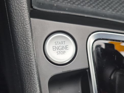 Used 2021 Volkswagen Jetta SE FWD image 16