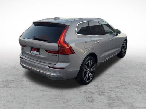 Used 2022 Volvo XC60 B5 Inscription w/ Climate Package image 8