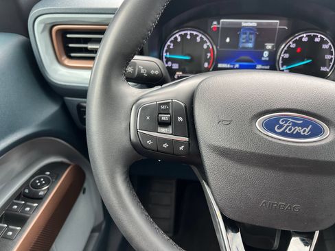 Used 2023 Ford Maverick Lariat w/ Lariat Luxury Package AWD/4WD image 25