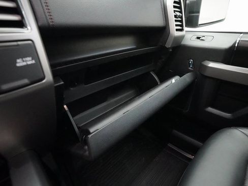 Used 2019 Ford F150 Platinum w/ Equipment Group 701A Luxury image 28