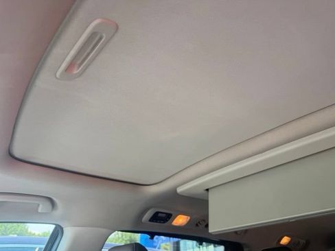 Used 2016 Honda Odyssey Touring Elite image 7